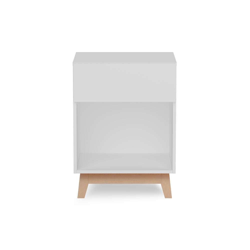 Tommi Bedside